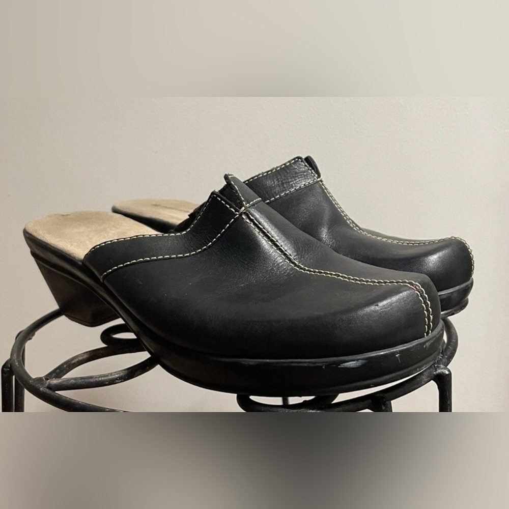 Naturalizer Black Leather Mules with White Stitching